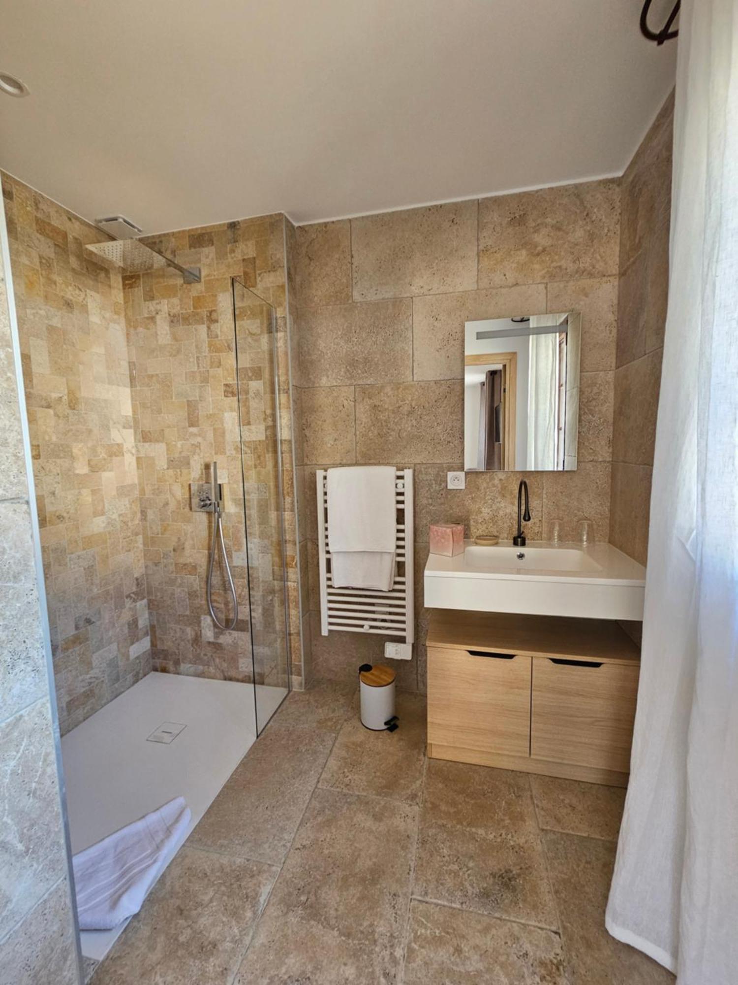 فندق Le Baguier La Roquebrussanne المظهر الخارجي الصورة